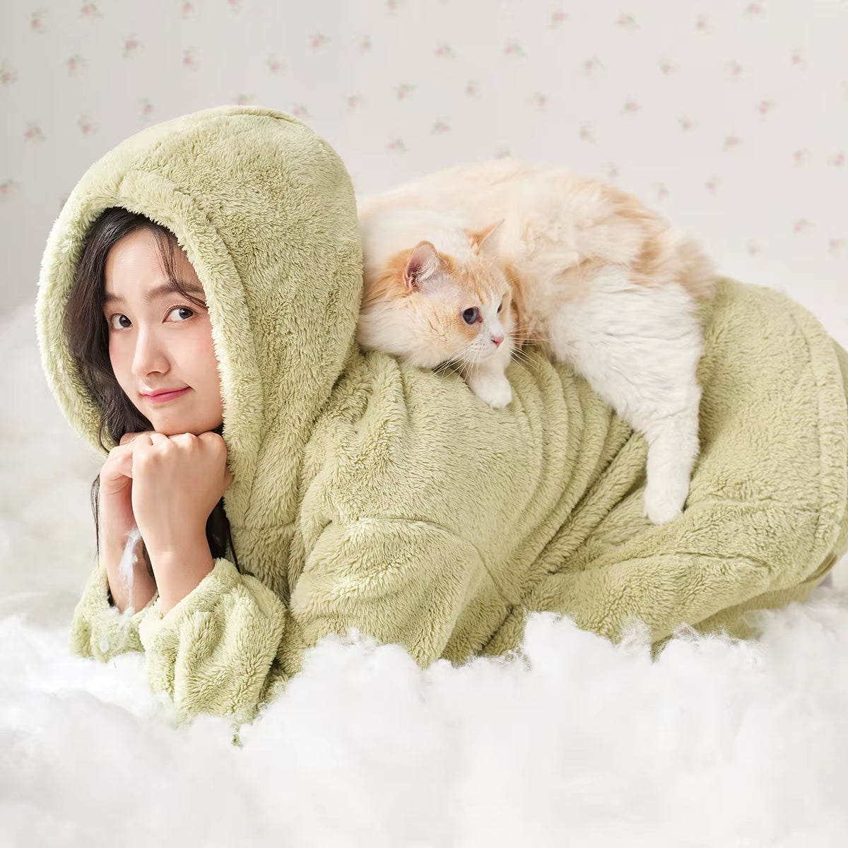 New Style Snowflake Fleece Warm Casual Breathable Soft Hood Animal Onesie Pajama for Women Lounge Wear